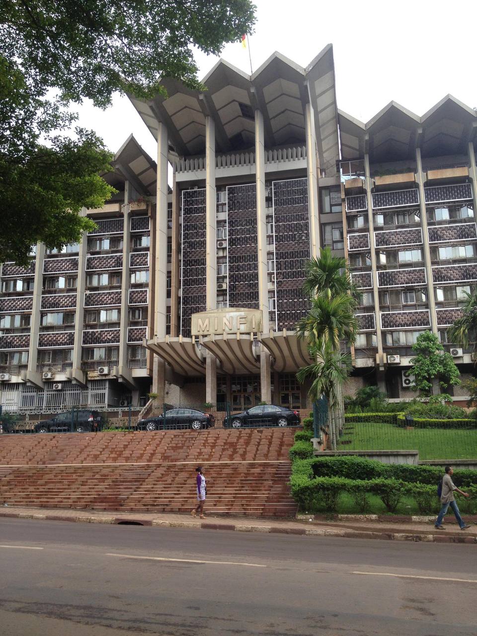 Cameroun : les démarcheurs immobiliers désormais soumis à la TVA selon la loi de finances 2026